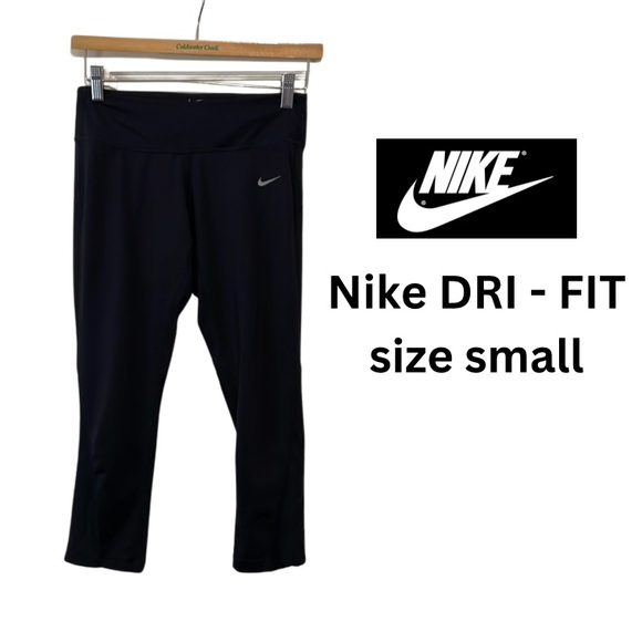 Nike Dri Fit Fitted Black Athletic Pants Small Zip Pocket in Back - Picture 1 of 6